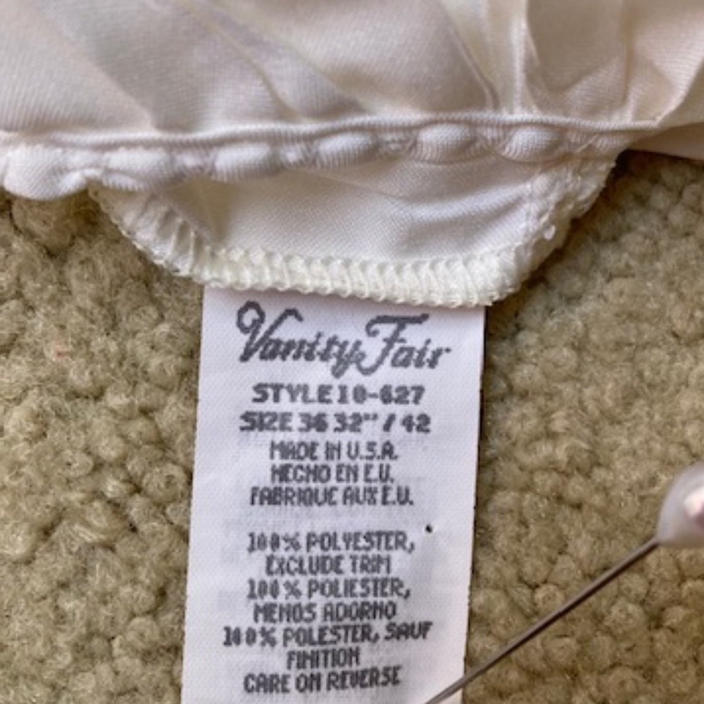 Vanity Fair Floor Length Nightgown~~Slip - Picture 9 of 12